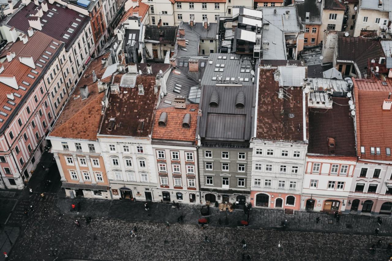 Peaceful Studio On Rynok Square Lviv Exterior foto