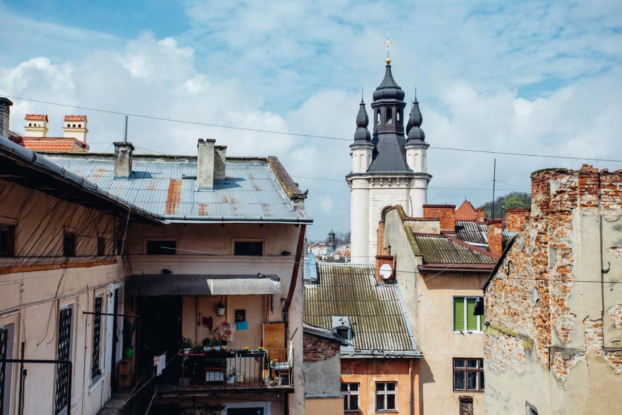 Peaceful Studio On Rynok Square Lviv Exterior foto
